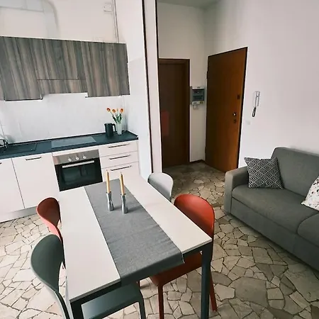 Apartment Casa Barbarossa - Wifi And Ac Como